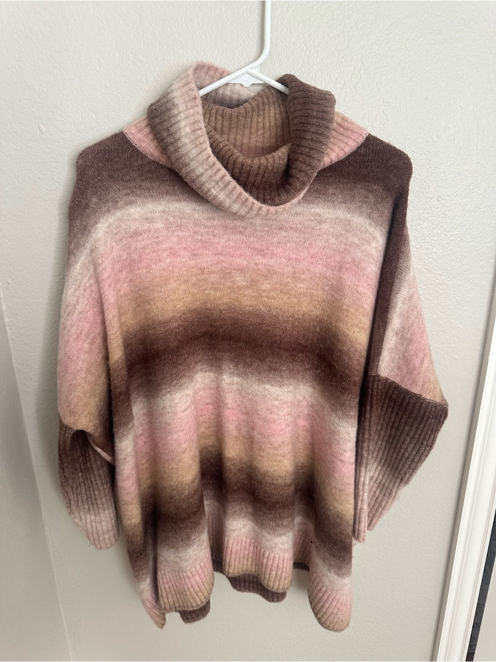 Loft Cozy Ombre Turtleneck Cowlneck Sweater - Pink and Brown size M